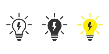 Ampul simgesinde yıldırım. İçinde yıldırım olan ampul sembolü. Vektör illüstrasyonu.