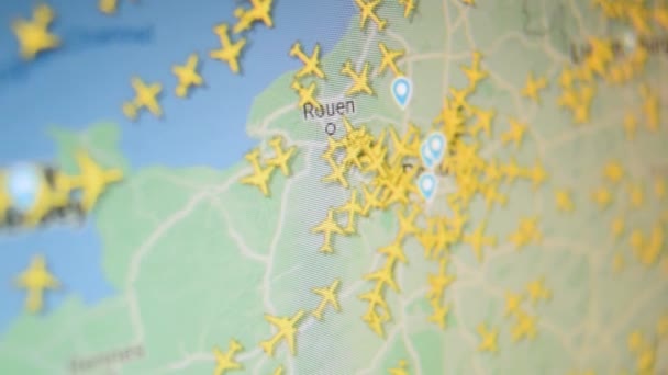 Карта Самолетов Городов Лондона Люксембург Европа Камера Сняла Экран Компьютера — стоковое видео