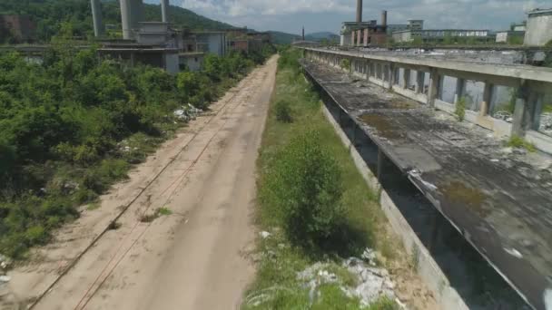 Factory Abandoned Dilapidated Ruble Concrete Broken Left Bricks Aerial Drone — ストック動画