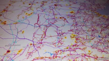 Altyapı enerji haritası, Çin Kamerası, ekran monitörü. Kamera görüntüsü bilgisayar ekranı monitörü pikselleri görünür