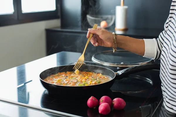 Close Woman Hands Adding Ingredients While Cooking Vegetable Stew Modern — Stock Photo, Image