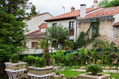 Güzel ve otantik Comillas köyü, Cantabria, İspanya, popüler seyahat merkezi
