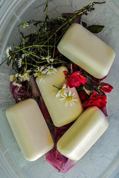 Handmade Soap Rose Petals Medicinal Chamomile Aromatic Oil Wellness Products — Stock Photo, Image