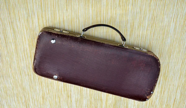 Kleines Antikes Klarinettenetui Auf Weiß Altes Koffer Für Musikinstrument — Stockfoto