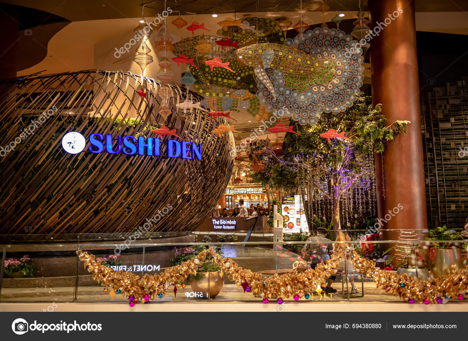 Icon Siam Christmas 2024 Live Lydie Iormina