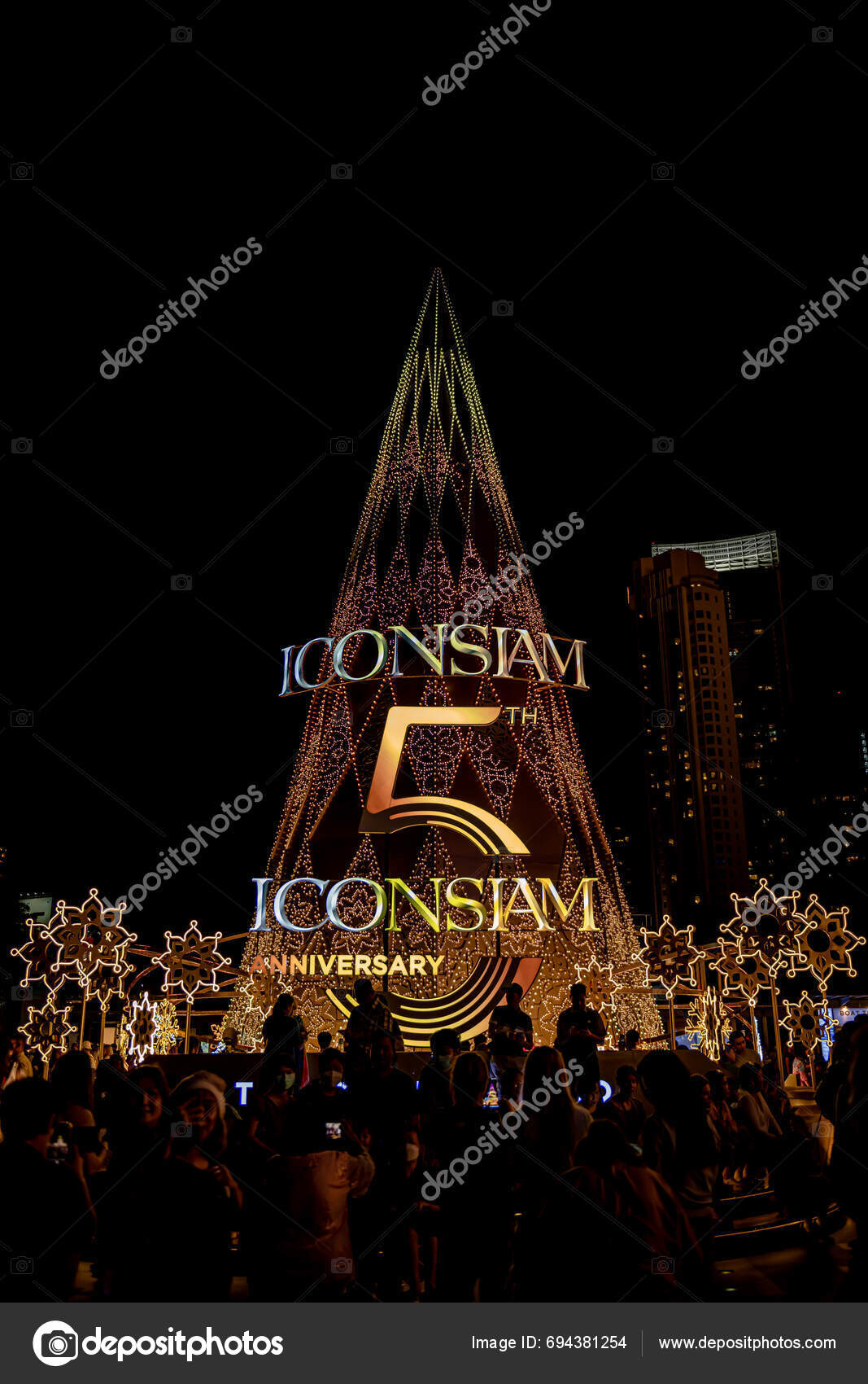 Icon Siam Christmas 2024au Moyra Tiffany