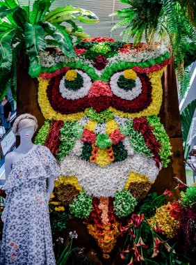 Güzel çiçek süslemeleri, çiçek arka planı, düğün dekorasyonu, gül deseni, renkli arka plan, bir demet çiçek.