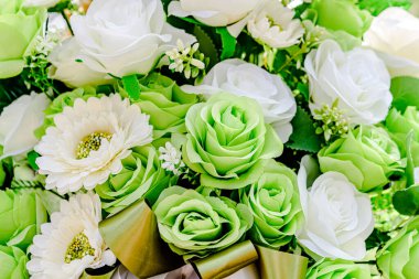 Güzel çiçek süslemeleri, çiçek arka planı, düğün dekorasyonu, gül deseni, renkli arka plan, bir demet çiçek.