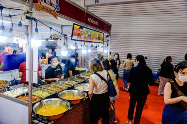 Sergi etkinliği, birçok yerli ve turistin geldiği Kraliçe Sirikit Ulusal Kongre Merkezi 'nde (QSNCC) Tayland ve Denizaşırı Seyahat etkinliği. Bangkok, Tayland. - 9 Mart 2025.