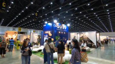 Tayland 'daki QSNCC' de 2025 sayılı Style Bangkok etkinliği. Bir sürü yerli insan alışveriş için kendi çıkarları doğrultusunda geliyor. Bangkok, Tayland. - 5 Nisan 2025.