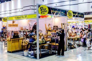 Tayland 'daki QSNCC' de 2025 sayılı Style Bangkok etkinliği. Bir sürü yerli insan alışveriş için kendi çıkarları doğrultusunda geliyor. Bangkok, Tayland. - 5 Nisan 2025.