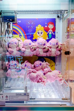 Bangkok, Tayland. - 22 Mayıs 2025: Bangkapi bölgesindeki M Life Store 'daki farklı marka dükkanlarının iç görünümü, Tayland.