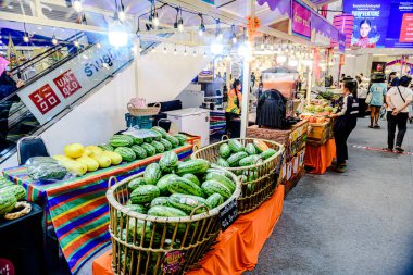 Bangkok, Tayland. - 22 Mayıs 2025: Bangkapi bölgesindeki M Life Store 'daki farklı marka dükkanlarının iç görünümü, Tayland.
