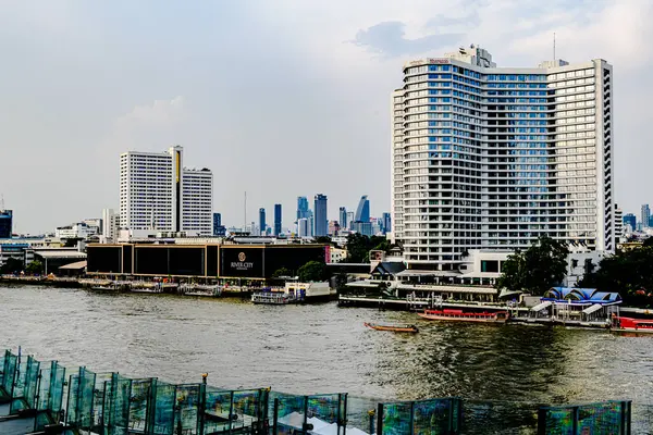 Bangkok, Tayland. - 22 Mayıs 2025, Icon Siyam 'ın dışı, Asya' nın en iyi alışveriş merkezlerinden biri..