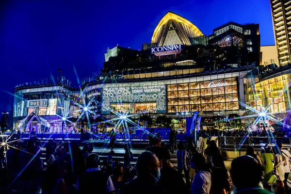 Bangkok, Tayland. - 22 Mayıs 2025, Icon Siyam 'ın dışı, Asya' nın en iyi alışveriş merkezlerinden biri..