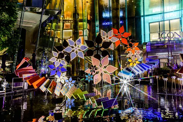 Bangkok, Tayland. - 22 Mayıs 2025, Icon Siyam 'ın dışı, Asya' nın en iyi alışveriş merkezlerinden biri..