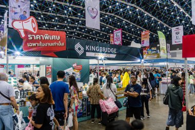 Bangkok, Tayland - 27 Haziran 2025: Bitec Bangna 'da düzenlenen Tayland Sağlık, Seyahat, Moda ve Turizm Sergisi.