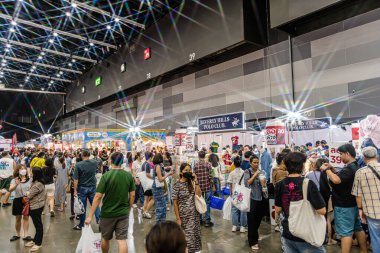 Bangkok, Tayland - 27 Haziran 2025: Bitec Bangna 'da düzenlenen Tayland Sağlık, Seyahat, Moda ve Turizm Sergisi.