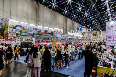 Bangkok, Tayland - 27 Haziran 2025: Bitec Bangna 'da düzenlenen Tayland Sağlık, Seyahat, Moda ve Turizm Sergisi.