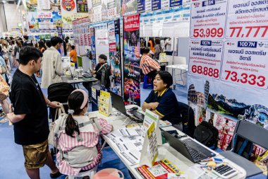 Bangkok, Tayland - 27 Haziran 2025: Bitec Bangna 'da düzenlenen Tayland Sağlık, Seyahat, Moda ve Turizm Sergisi.