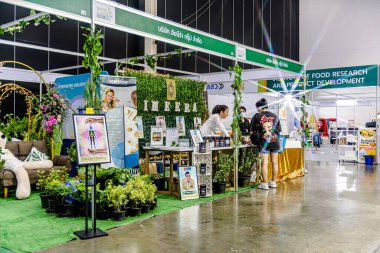 Bangkok, Tayland - 27 Haziran 2025: Bitec Bangna 'da düzenlenen Tayland Sağlık, Seyahat, Moda ve Turizm Sergisi.