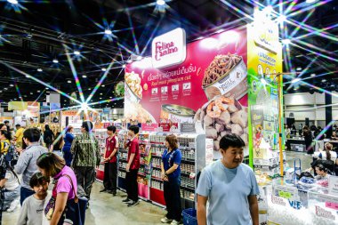 QSNCC 'de Tayland' da Hayvan Fuarı Şampiyonası. Ziyaretçiler evcil hayvanlarını alışverişe getirebilir ve diğer evcil hayvan severler ile etkinliklerin tadını çıkarabilirler. Bangkok, Tayland - 31 Temmuz 2025.