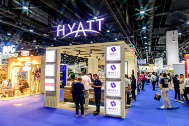 Serginin Bangkok 'taki QSNCC' deki Seyahat Tayland ve Yurtdışı Sergisi 'ndeki görüntüsü. Katılımcılar etkinliğe gelen yerli halk ve turistlerden oluşuyor. Bangkok, Tayland. - 21 Ağustos 2025.