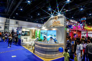 Serginin Bangkok 'taki QSNCC' deki Seyahat Tayland ve Yurtdışı Sergisi 'ndeki görüntüsü. Katılımcılar etkinliğe gelen yerli halk ve turistlerden oluşuyor. Bangkok, Tayland. - 21 Ağustos 2025.