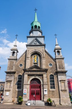 Montreal, Quebec, Kanada - 5 Ağustos 2021 Notre-Dame-de-Bon-Secours Şapeli. Site tarihi Marguerite-Bourgeoys (Chapelle Notre-Dame-de-Bon-Secours).