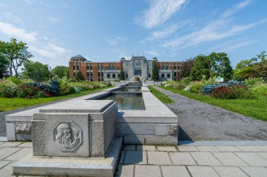 Montreal, Quebec, Kanada - 10 Ağustos 2021: Montreal Botanik Bahçesi İdaresi.