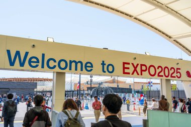 Osaka, Japonya - 24 Nisan 2025: Yumeshima İstasyonu 2025 Osaka Kansai Fuarı sırasında.