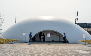 Osaka, Japonya - 30 Nisan 2025: CUCO-SUICOM Kubbesi 2025 Fuarı 'nda karbon negatif beton teknolojiye sahip.