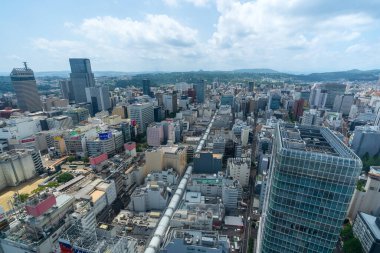 Sendai, Japonya - 4 Ağustos 2024: AER Gözlem Terası 'ndan Hapina Nakakecho alışveriş sokağının yer aldığı Sendai şehir manzarası.