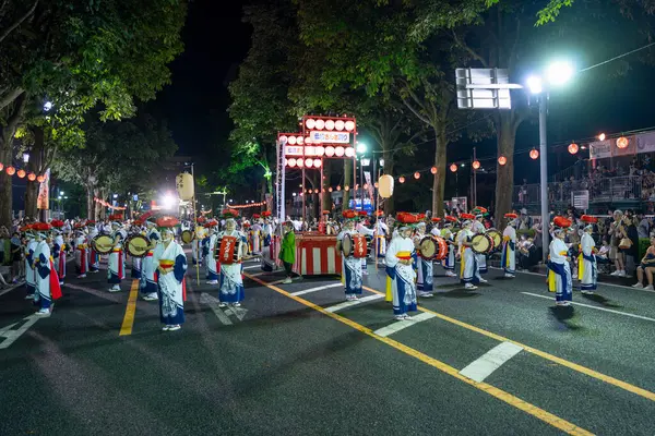 Morioka, Japonya - 4 Ağustos 2024: Büyük final Daiwa-odori, büyük bir daire dansı, Morioka Sansa Odori Festivali 2024 'ü büyük bir sevinçle sona erdirdi..