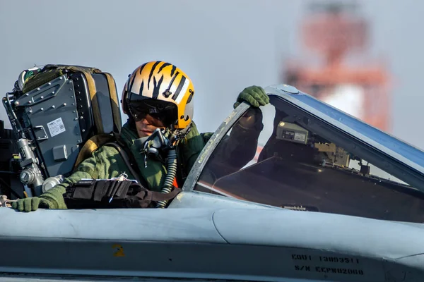Piloto Militar Alemão Com Capacete Cockpit Avião Bombardeiro Panavia Tornado — Fotografia de Stock