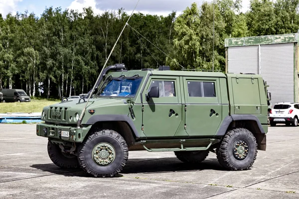 Belgijska Armia Iveco Lmv Lekki Pojazd Wielozadaniowy Straży Bazie Beauvechain — Zdjęcie stockowe