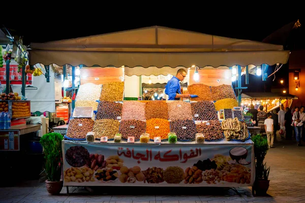 Man Selling Dried Fruits Old Medina Marrakech City Marrakesh Morocco — Stock Photo, Image