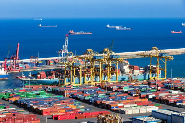 Lodní Průmysl Přístavu Barcelona Lodě Středozemním Moři Pozadí Barcelona Španělsko — Stock fotografie