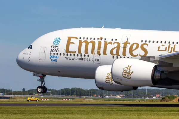 Emirates Airlines Airbus A380 Passenger Plane Taking Amsterdam Schiphol Airport — Stock Photo, Image
