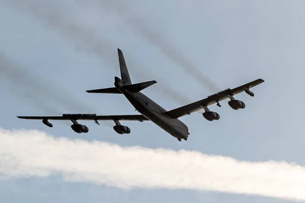 Air Force Boeing Stratofortress Bombardiere Aereo Che Esegue Low Pass — Foto Stock