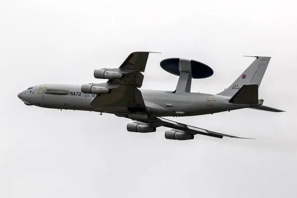 Radarové Letadlo Nato Boeing Sentry Awacs Vzlétlo Letecké Základny Eindhoven — Stock fotografie