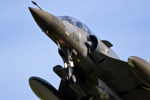 Французькі Повітряні Сили Dassault Mirage 2000 Прибувають Авіабазу Leeuwarden Нідерланди — стокове фото