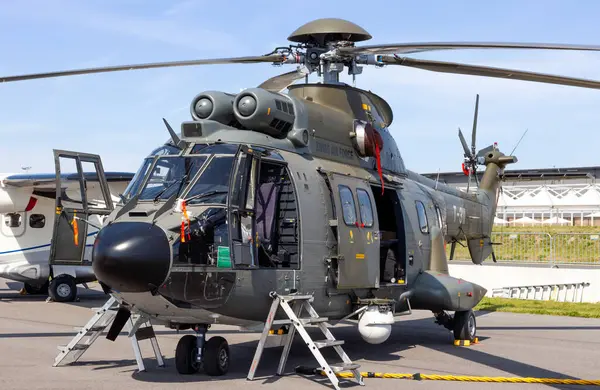 Švýcarské Letectvo Eurocopter As332 Super Puma Transportní Vrtulník Mezinárodní Letecké — Stock fotografie
