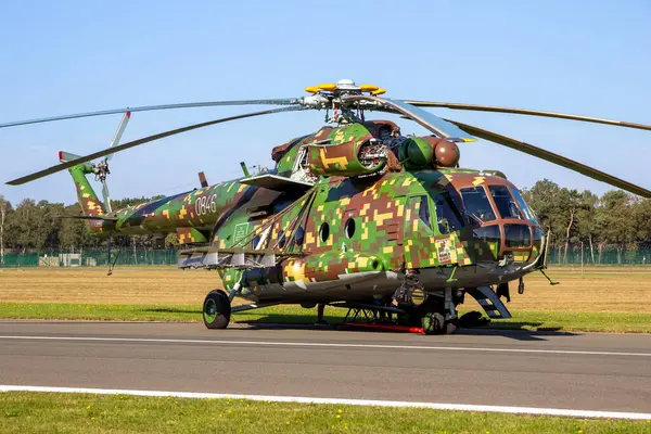 Vrtulník Slovenského Letectva 17M Letecké Základně Kleine Brogel Peer Belgie — Stock fotografie