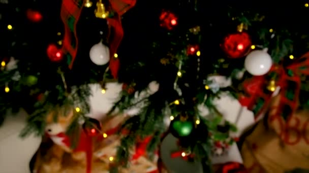 Багато Подарунків Під Деревом Вибірковий Фокус Щасливий — стокове відео