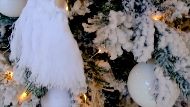 Krásný Vánoční Stromek Jasných Barvách Selektivní Soustředění Dovolená — Stock video