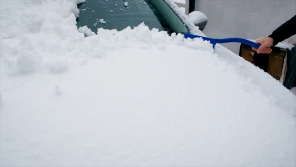 Schnee Mit Dem Auto Räumen Selektiver Fokus Winter — Stockvideo