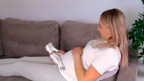 Pregnant Woman White Elephant Selective Focus Cute — Stock Video