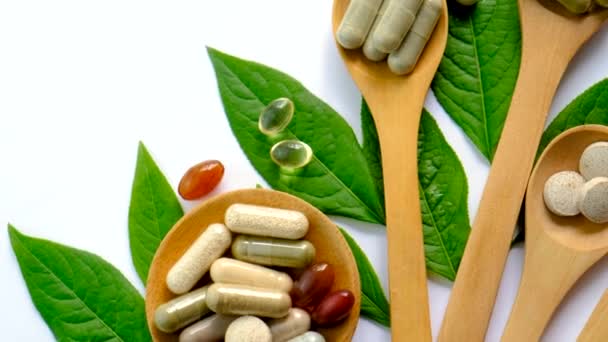 Homeopatía Deja Tabletas Cápsulas Enfoque Selectivo Naturaleza — Vídeo de stock
