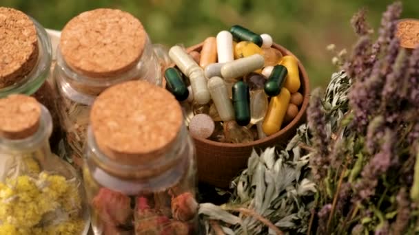 Tobolky Doplňky Bylin Sušených Květin Alternativní Medicína Selektivní Soustředění Nature — Stock video